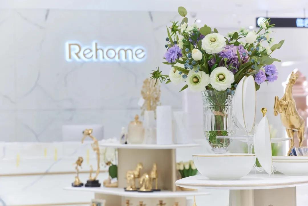 “疯狂大胆”的美克家居洞学馆如何颠覆传统家具店想象？