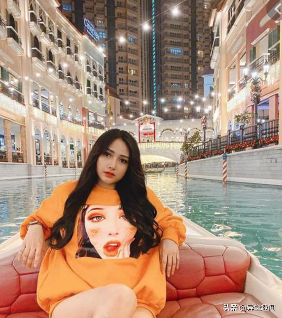 美到忘记看比赛！球场边越南的笑颜美女甜美爆红