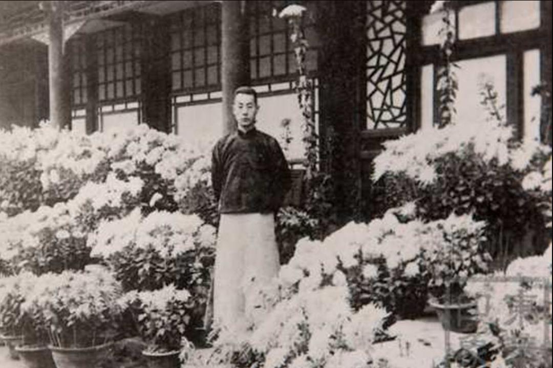 1972年袁世凯表侄向陈毅敬献一幅挽联，毛主席看后：给他安排工作