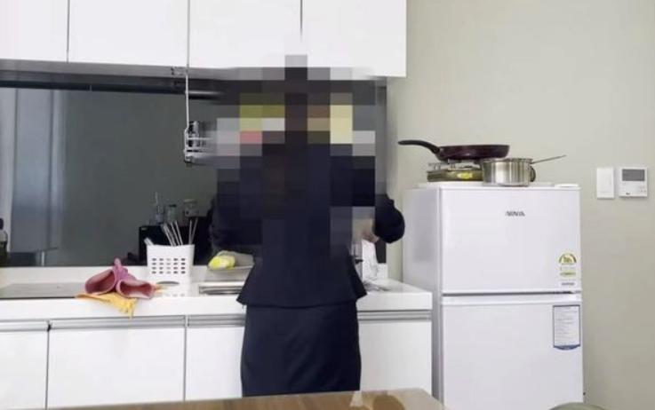 银行上班被要求煮饭，兼洗男厕所擦手巾！韩国女子曝变态职场霸凌