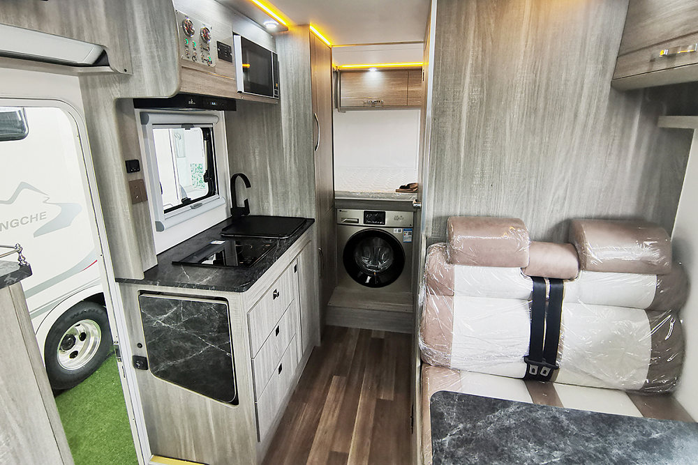 跃进h300国六轻卡4.2米厢货多少钱,不到30万的大型豪华房车