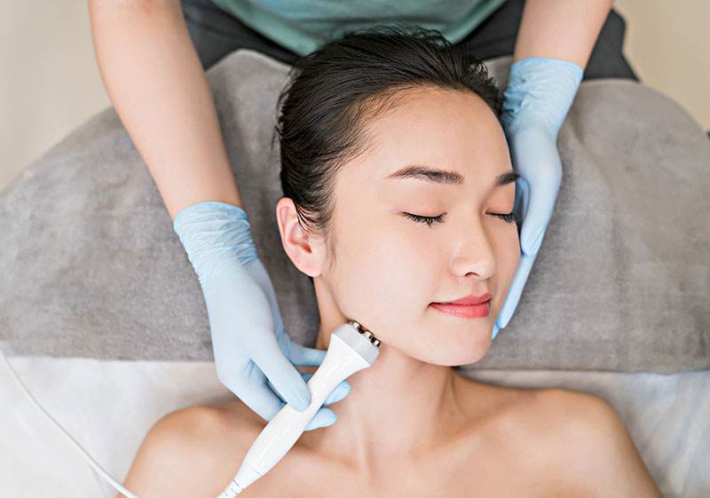 长沙美容美甲培训学校哪家好,长沙化妆美容学校价格