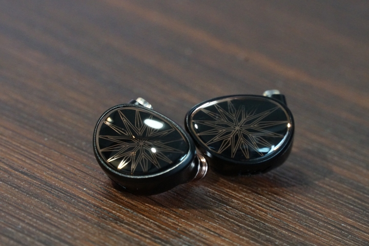 百元耳机和千元耳机对比,百元级耳机和千元级耳机的区别