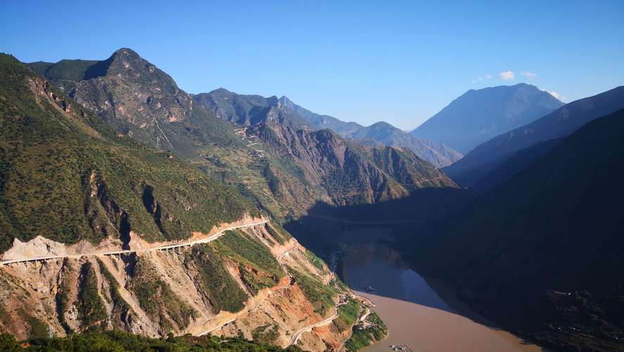 独库公路和川藏线风景,独库公路全程旅行攻略