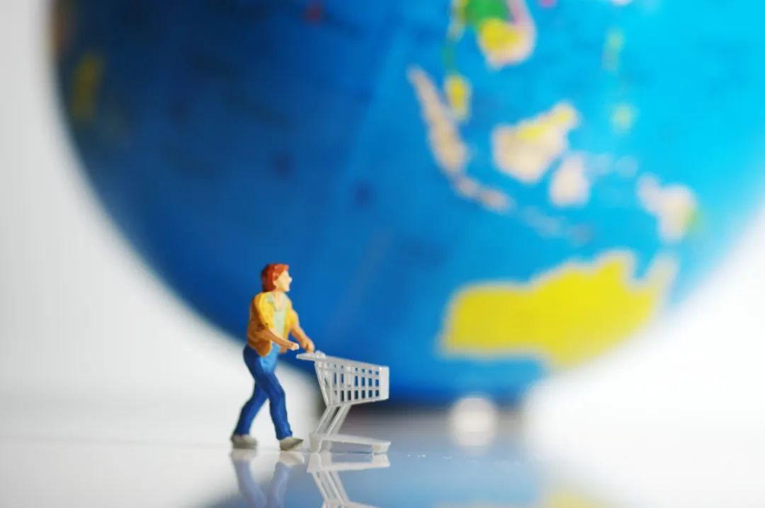 跨境兴运：可以从哪些方面阐述跨境物流保险费用的特殊收取方式？