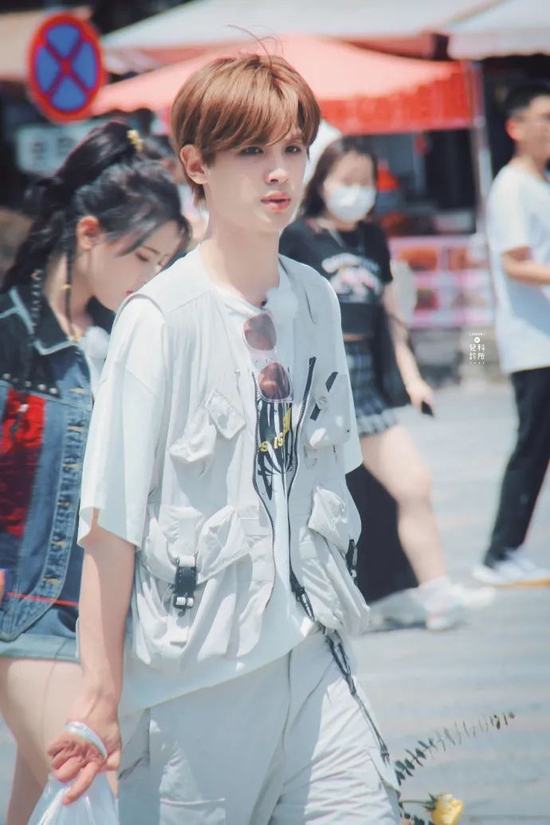 入秋穿搭牛仔马甲,适合秋日穿搭的马甲