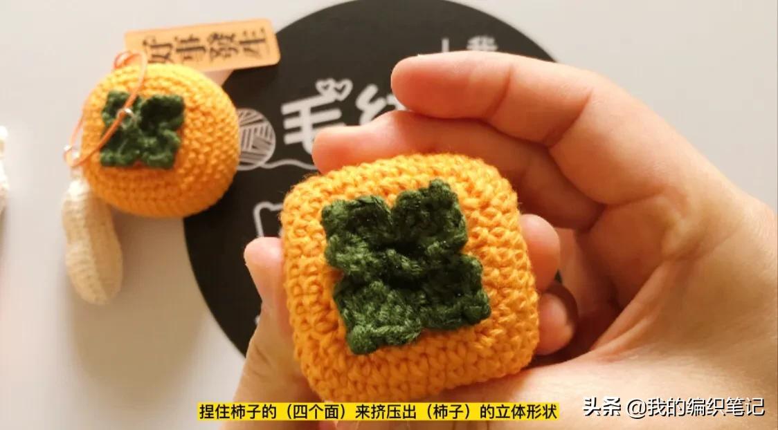 手工编织的毛线钥匙扣挂饰教程,毛线编织钥匙小挂件教程