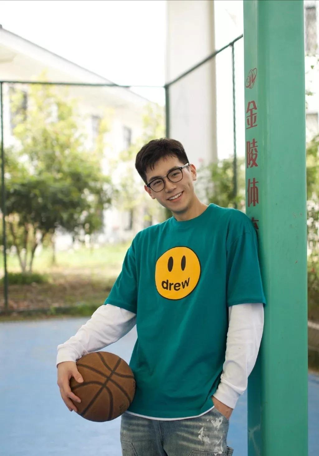 阳光型帅哥是怎样的,什么样的人才称得上是帅哥