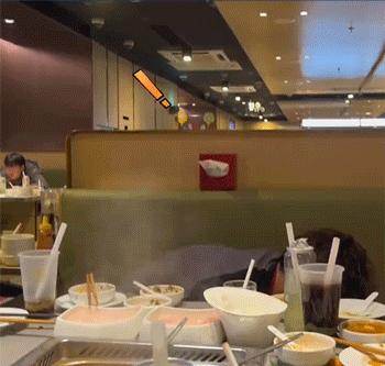 神回复：老鼠贴粘到的，吃了不会犯法吧？网友：自首，争取死缓