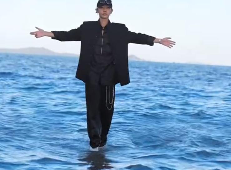 最强魔术师72小时复原圆明园,魔术师水上漫步视频