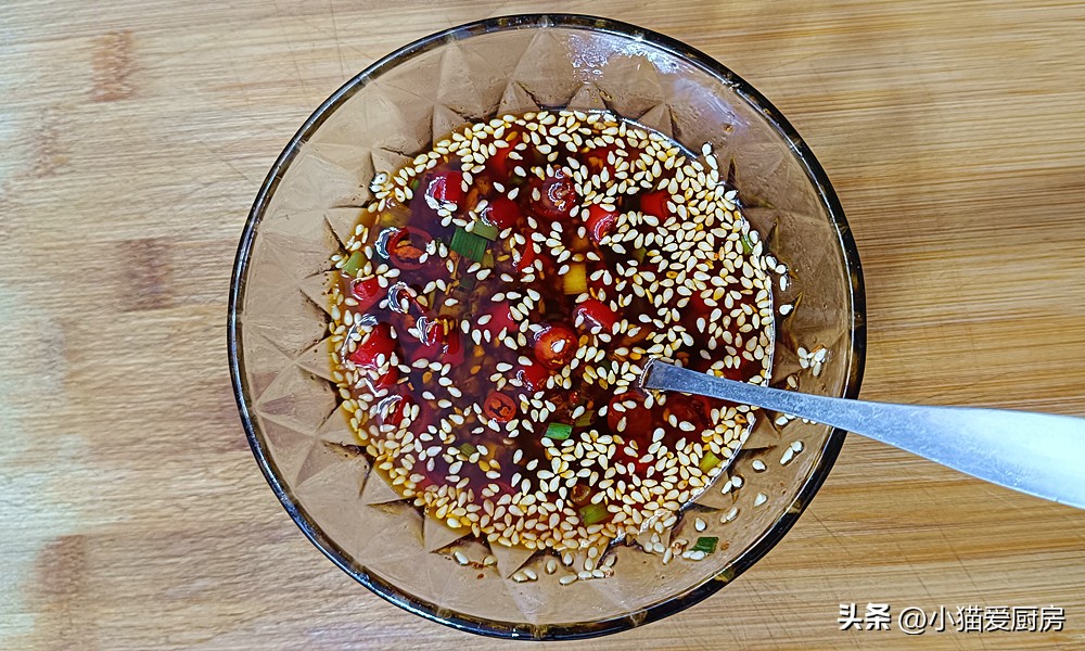 凉拌鸡胸肉最好吃的六种做法,麻辣鲜香嫩滑爽口的凉拌鸡胸肉