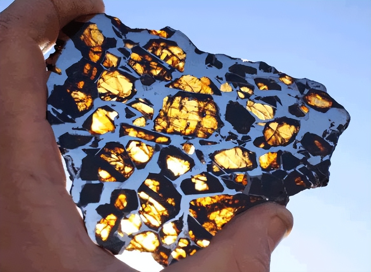 6500年前陨石落到哪了,2000年农民发现陨石