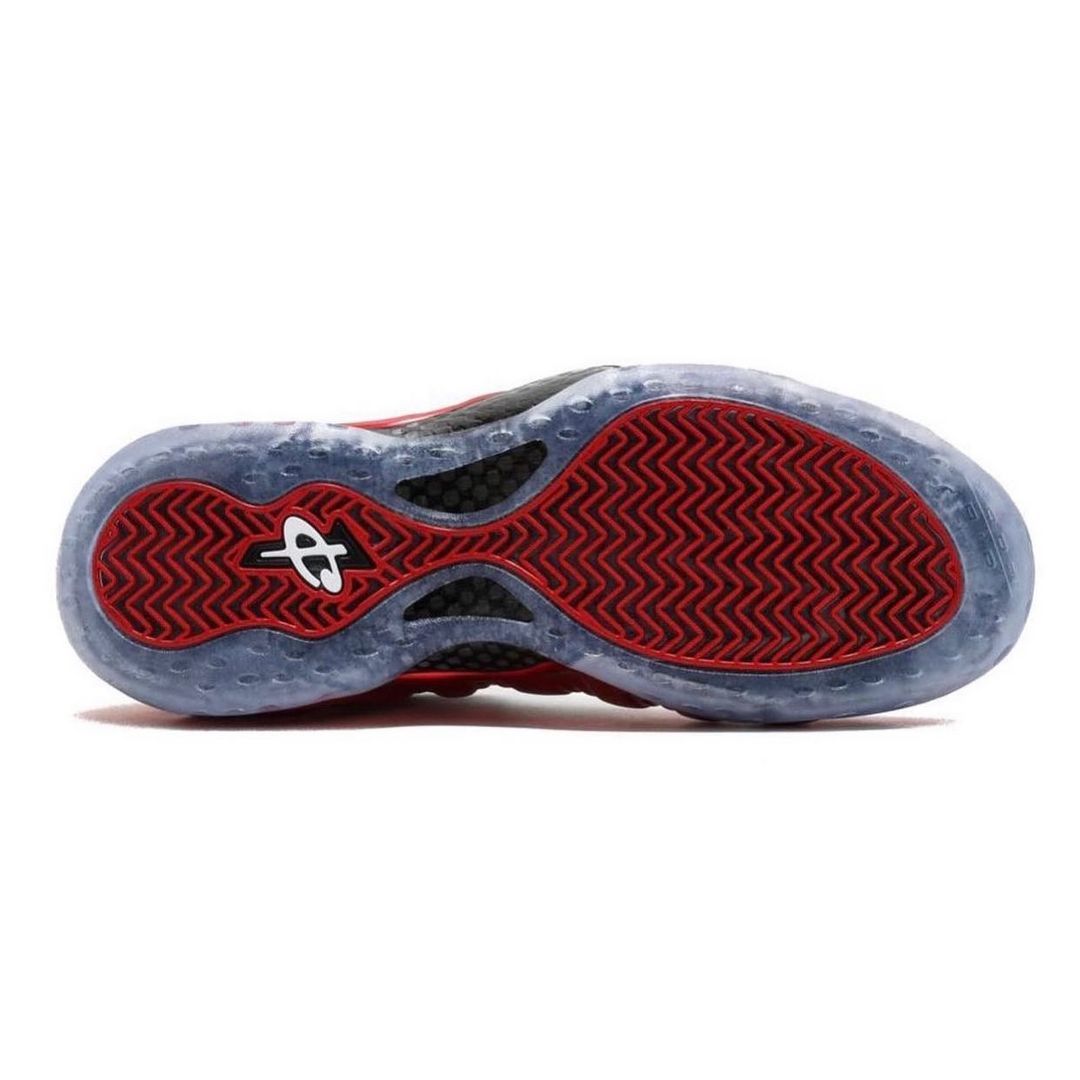 耐克欧文kyrie4,耐克詹姆斯最新上脚