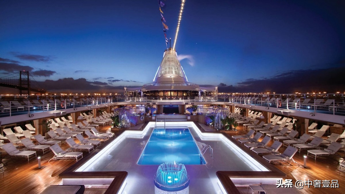 全球最新十大豪华邮轮,有多少艘邮轮才称得上大型邮轮