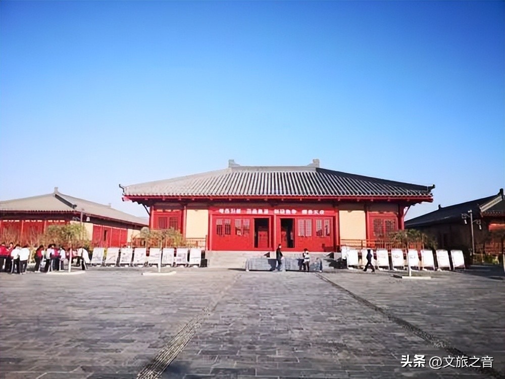 美女必跑贵妃梁，硬汉得吃擀面皮，小编带你去看最“野”的河山