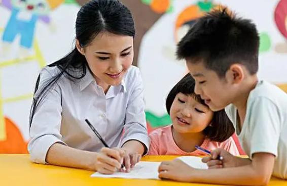 如何增强沟通构建亲子关系,青少年亲子沟通的方法与技巧