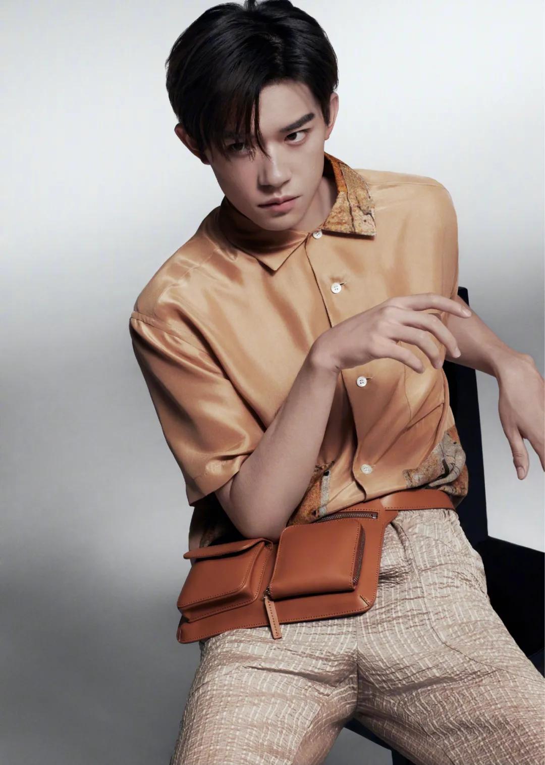 易烊千玺和谷爱凌的妈妈,谷爱凌妈妈怎样培养女儿天赋