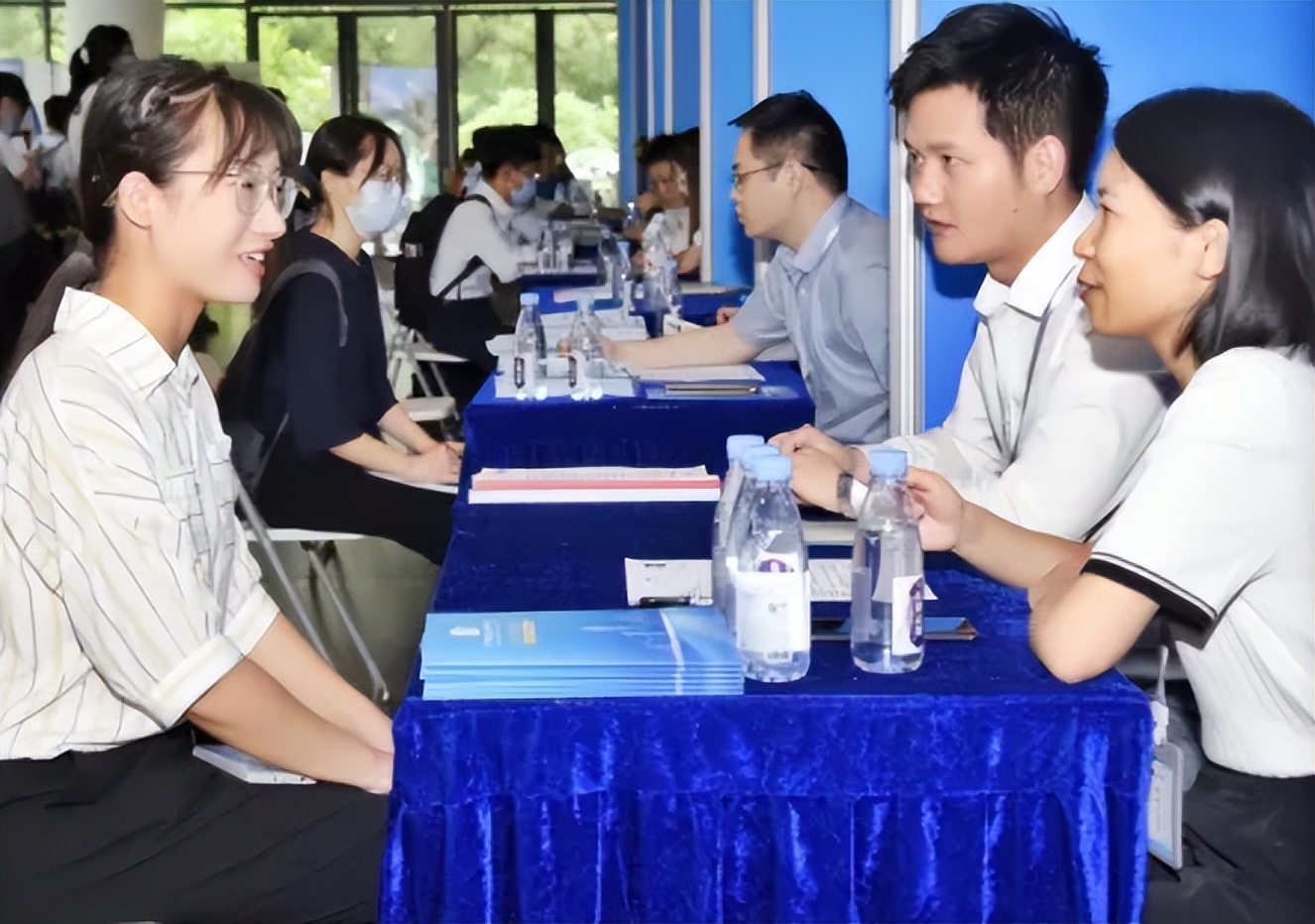 大学就业前景好的10大专业排名,大学就业前景最好的十个专业排名