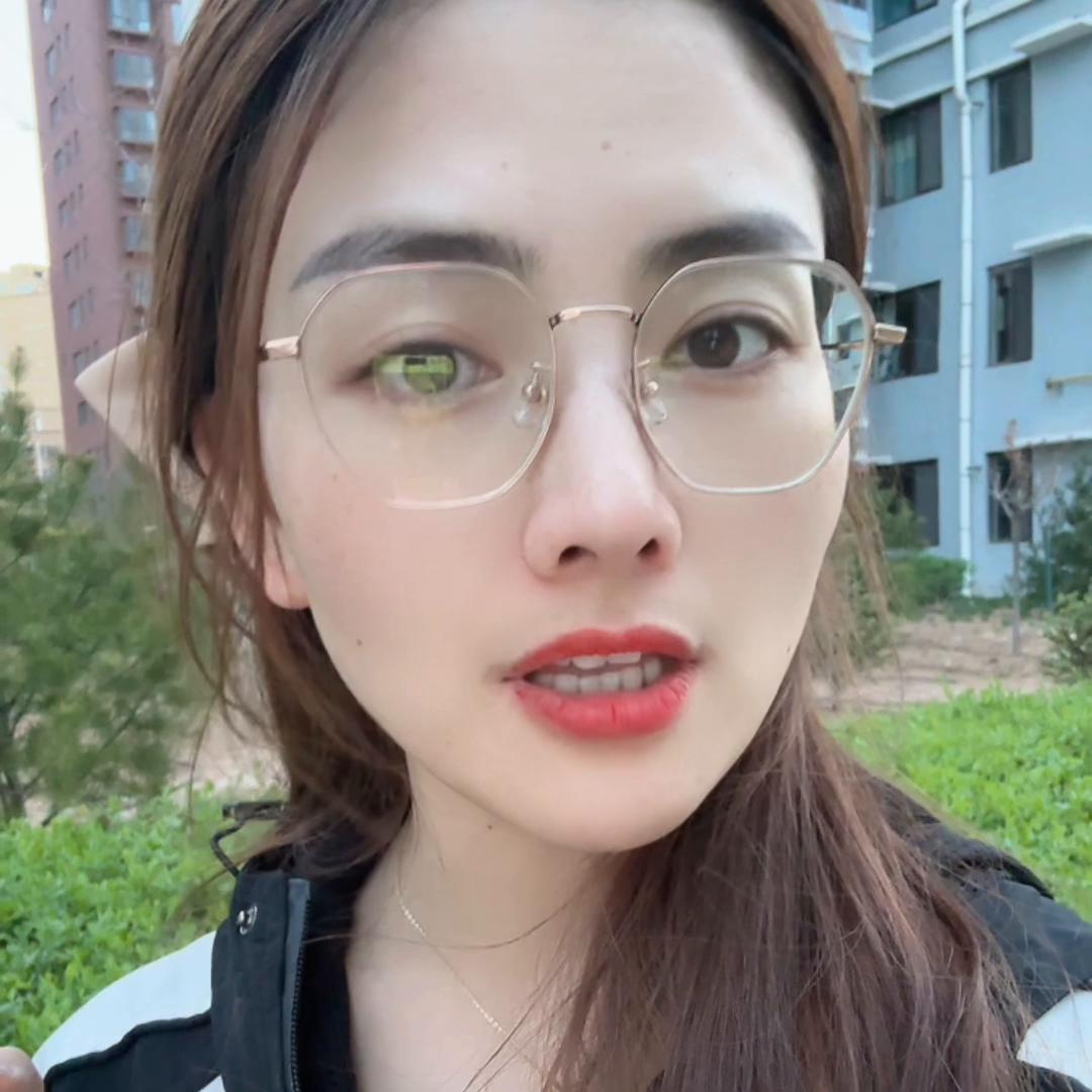 6岁的孩子脾气太暴躁大吼大叫,如何应对1至6岁熊孩子发脾气