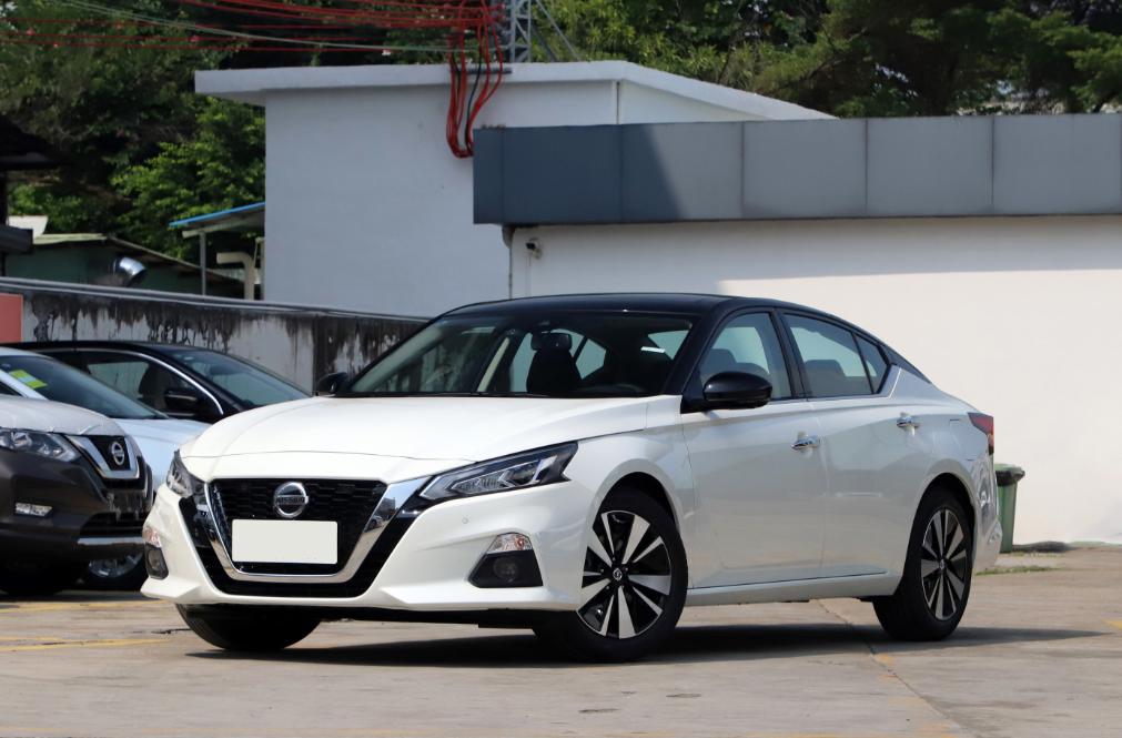 21款天籁2.0l智行试驾,21款天籁2.0l智行领航版几个音响