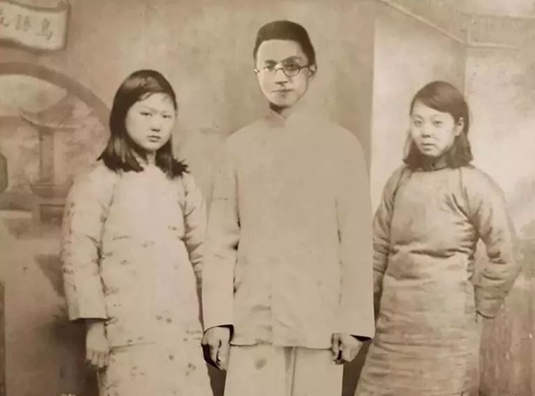 这个老商标上,满满都是爱与回忆