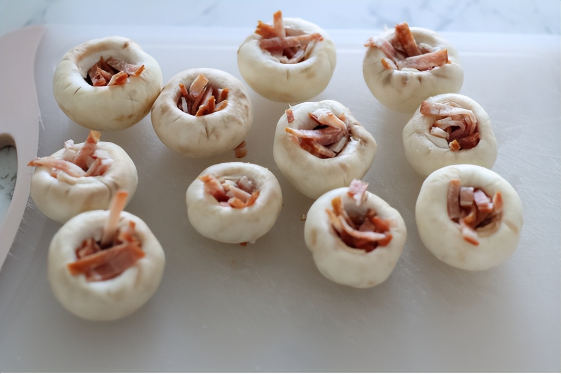 芝士口蘑做法,鲜美多汁的芝士焗口蘑