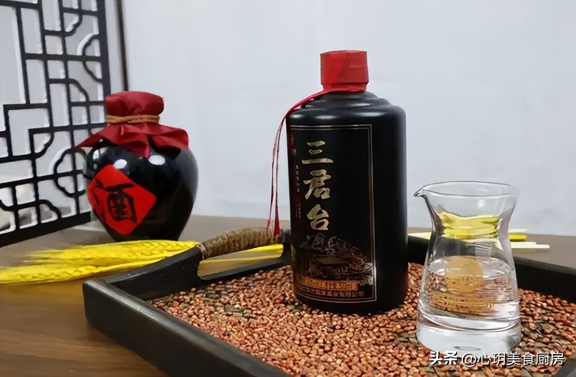 广东人喝酒出“怪象”，都说景芝酒好喝，但酒桌上最多的是这4款