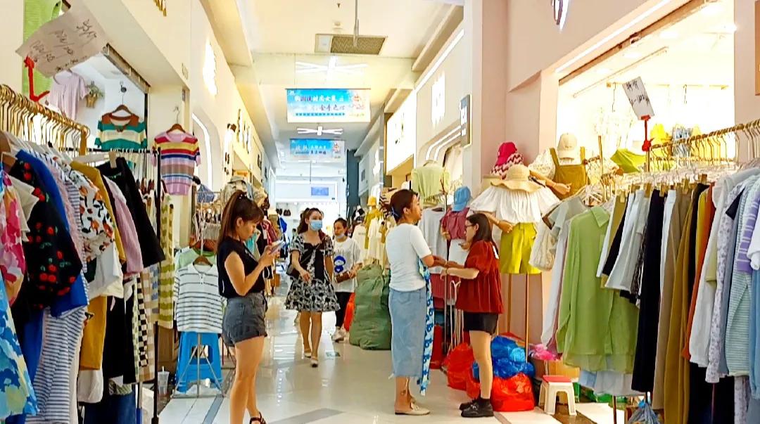 打卡批发市场,成都最好的荷花池批发市场