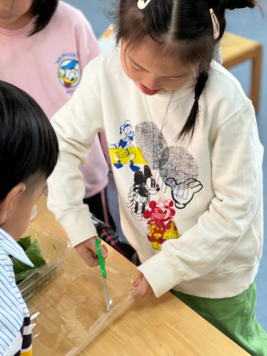 幼儿园养蚕课程故事,幼儿园课程故事养蚕