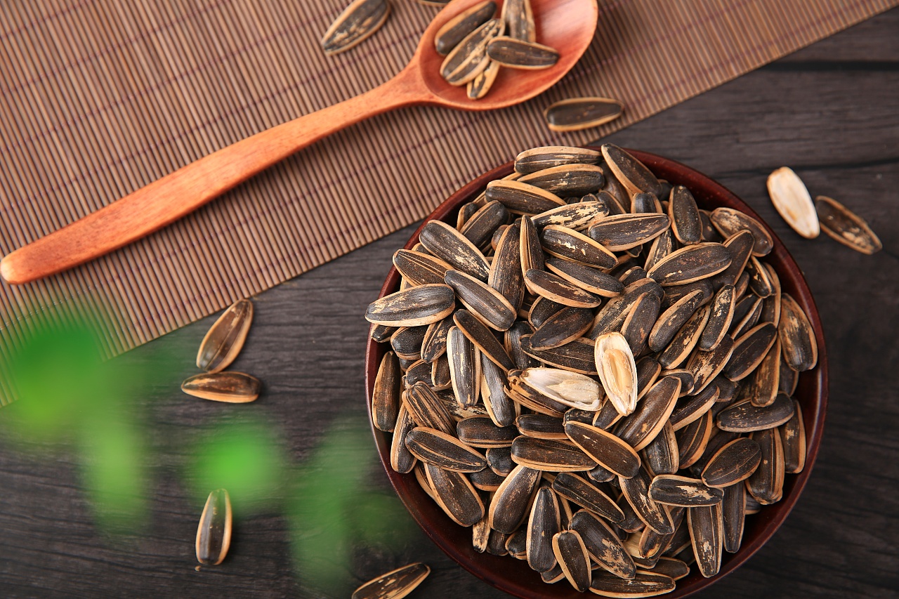 洽洽瓜子陈先保身价,洽洽瓜子创始人陈保先简历