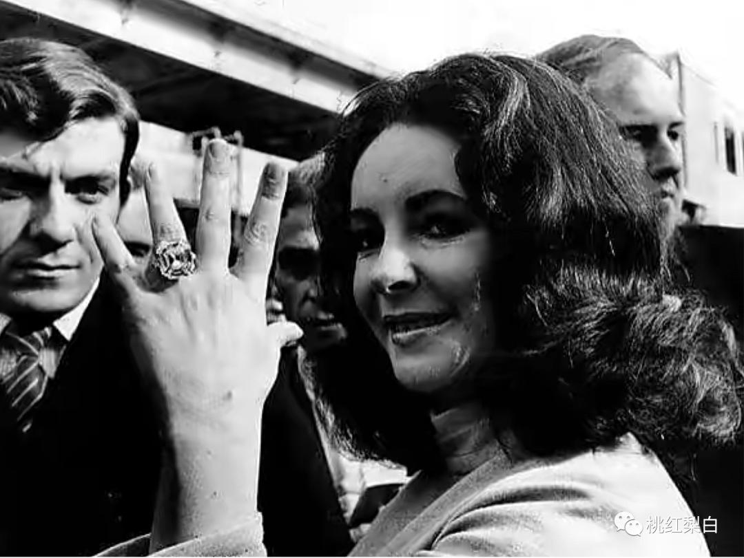 伊丽莎白泰勒去世后珠宝去哪里了,世界头号美女泰勒