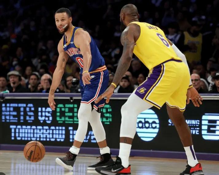 nba詹库总决赛对决,詹库对决一场定胜负湖人