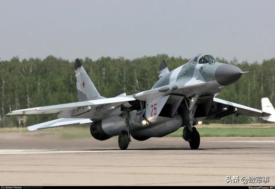 俄罗斯空军战机一览表,俄罗斯空军军衔对照表