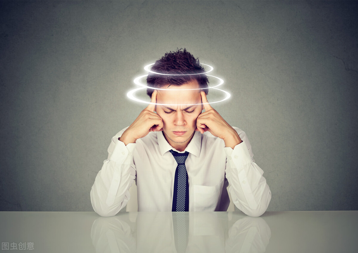 拔火罐吸出来的瘀血是毒素吗,拔完火罐后背上吸出来的瘀血