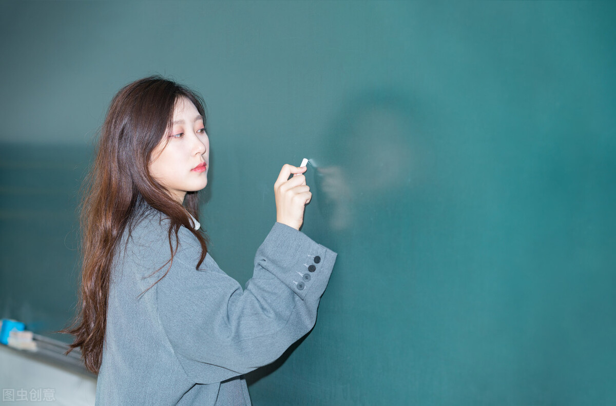 前夫是个梗，硬把女人逼成了话痨