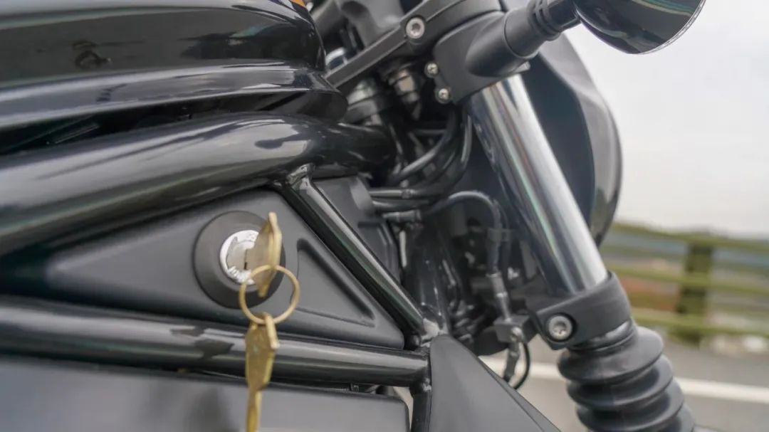 cm500苍云500实车对比,23款香帅苍云500max最近价格