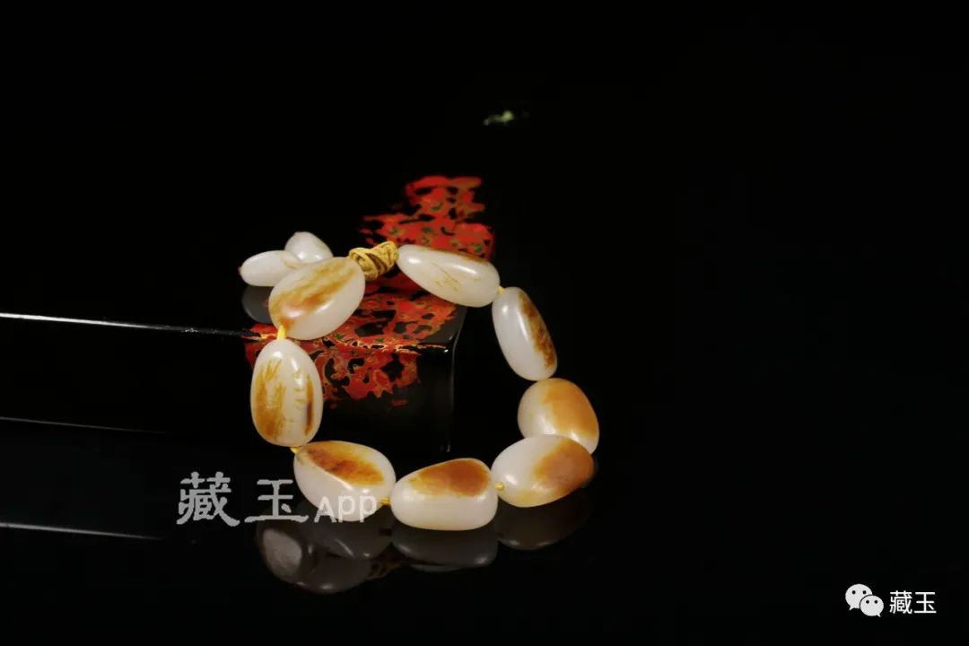 什么样的籽料手串值得入手,价值两万的和田玉圆珠手串