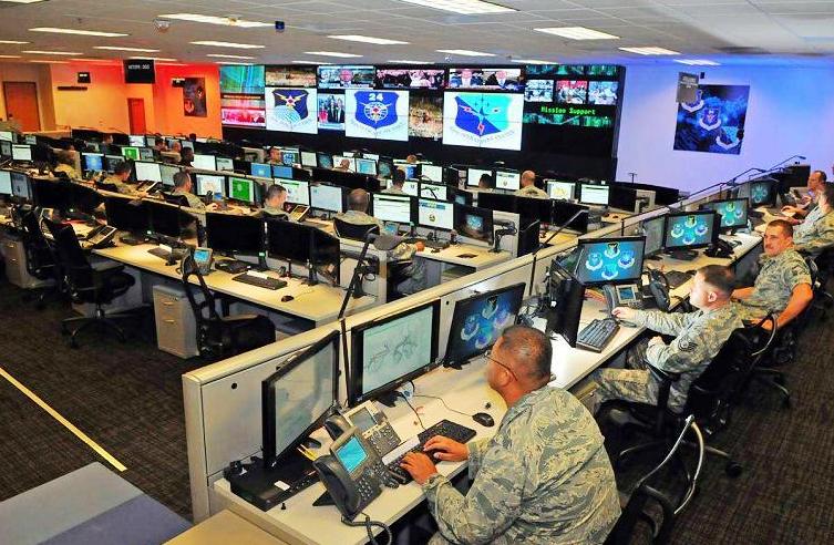 美国阿利伯克3和中国055比较,美国伯克级驱逐舰和055哪个强