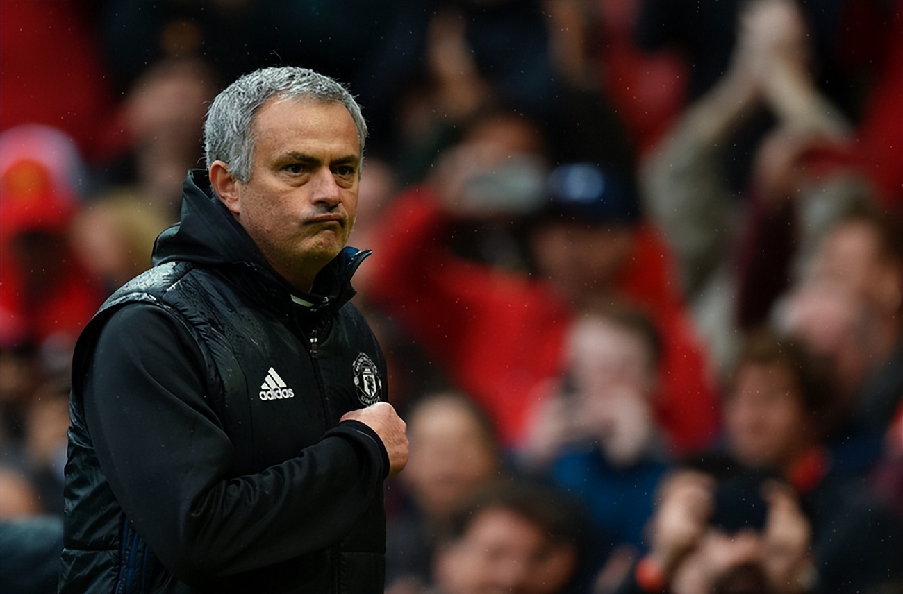 穆里尼奥狂人怒喷裁判事件,穆里尼奥丢冠后怒喷裁判