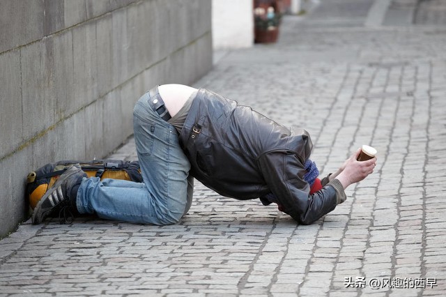 60岁保姆义务照顾雇主儿子13年,五十多岁保姆贪图雇主财富后续