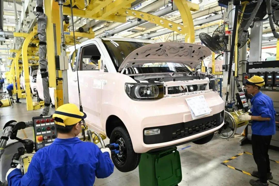 半年纪念册语录,翻开日记本里面都是你的痕迹