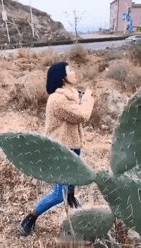 女生在公共场合故意让你难堪,现在的女生一点自知之明都没有