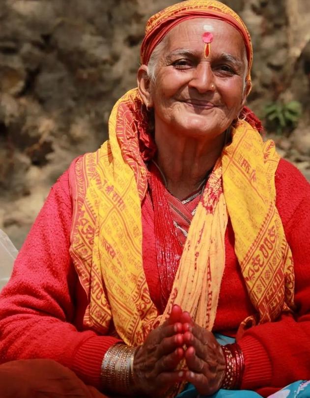 尼泊尔姑娘生活艰难真实照片,尼泊尔女性真实的生活