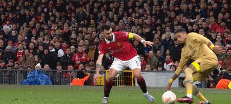 曼联战胜巴萨滕哈赫向球迷喊话,曼联在滕哈赫带领下何去何从