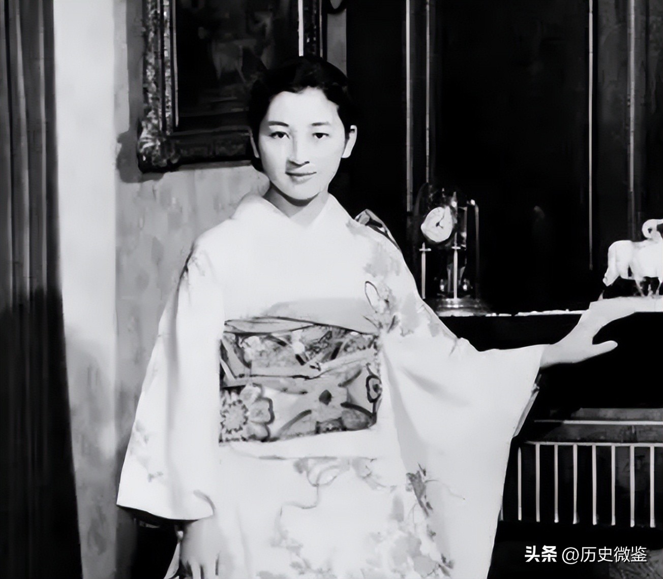 日本天皇皇后美智子现照,日本皇后美智子让位雅子