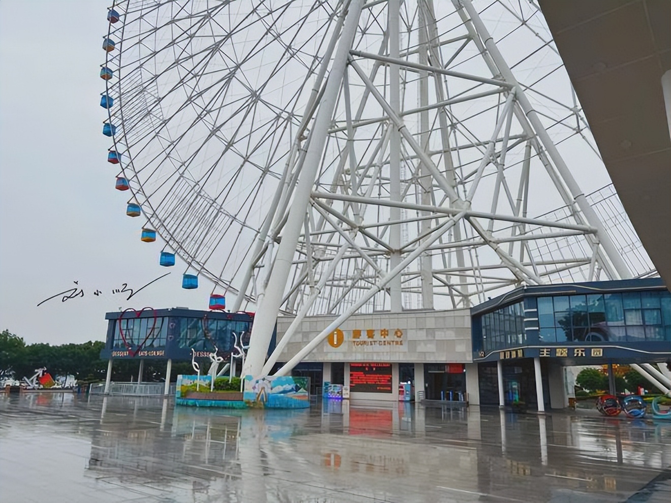 南昌最大的摩天轮十大排名,目前中国最高的摩天轮南昌之星