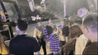 抓捕网络招嫖卖淫团伙,警方破获网络组织卖淫