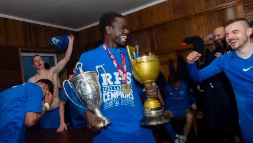 紫百合vs利物浦,紫百合vs比尔森比分结果