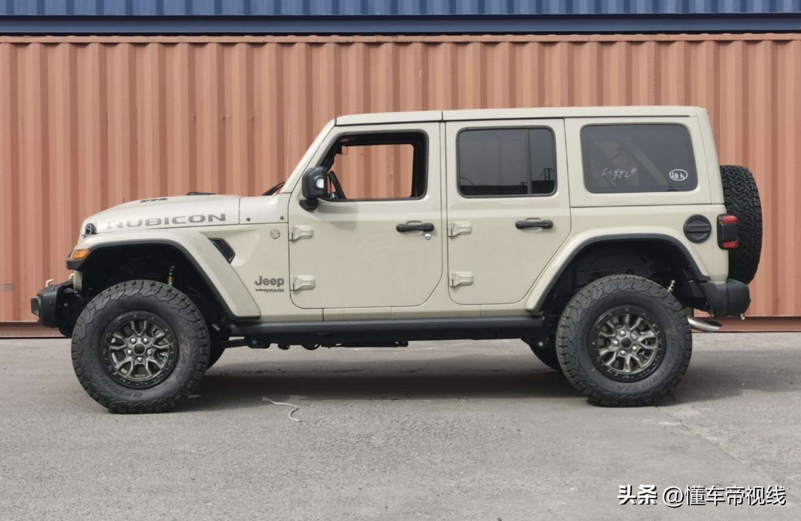 2021款运动版jeep牧马人港口报价,jeep牧马人2024款高配全新落地价