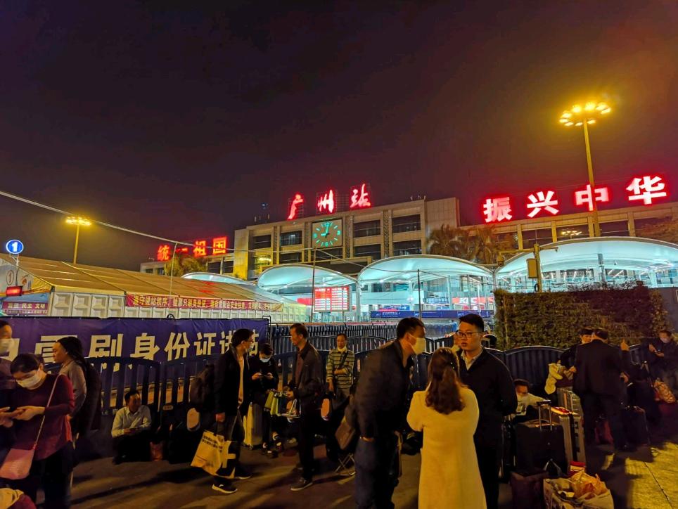 为什么不建议住火车站附近宾馆,火车站住小旅馆可靠吗